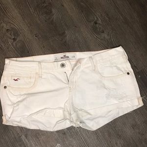 Hollister booty shorts 3/26 white distressed